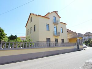 T4+1 House at Portugal Serra da Estrela