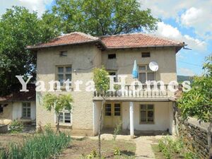 2- storey house in mountain village close to Veliko Tarnovo