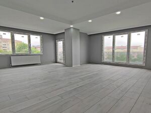 NEWLY BUİLDED BEAUTİFULLY DECORATED FLAT AAFFORDABLE PRİCE
