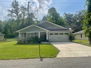 Beautiful 4 bed 2 bath house for rent in Jacksonville