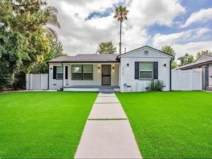 3 beds 2.5 baths House for rent in Tarzana