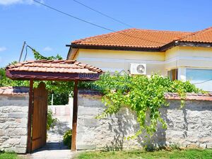 Stone house for sale near Kavarna! PROPERTY 2km TO THE SEA !