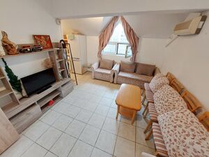 LOW MAINTENANCE FEE! THREE-ROOM APARTMENT 500 M FROM THE BEA