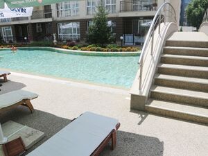 FURNISHED ONE-BEDROOM APARTMENT WITH NICE POOL VIEWS!