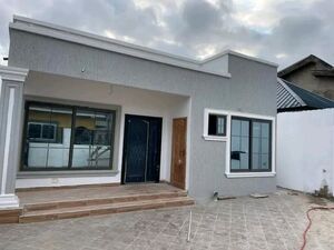 3BEDROOM HOUSE@ SPINTEX/+233243321203