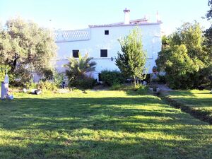 Traditional Town House with Large Garden