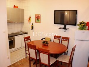 Apartment in closed complex with two swimming pools in Risan