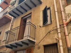 sh 759 town house, Termini Imerese, Sicily