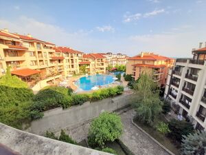 Studio with Pool and partial sea view, Royal Palm
