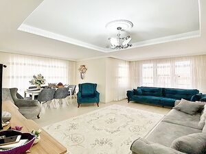 2+1 SUPER NICE FLAT IN ISTANBUL VERY CLOSE TO THE METROBÜS 