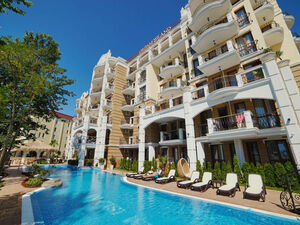 Pool view 2-bedroom apartment in Harmony Suites 8