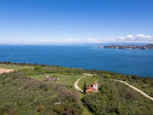 1549. year estate for sale, Umag, Istria