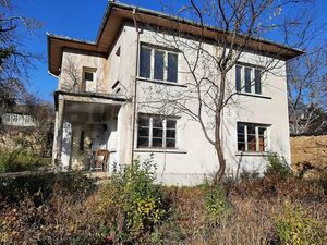  House with potential 20 km from Gabrovo