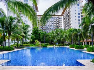 Resort type condo EAST BAY RESIDENCES Sucat Alabang 