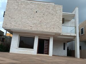Luxurous 4Bedroom townhouse@ nanakrom