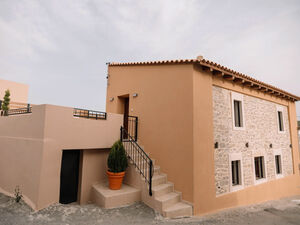 Stone House in Crete (1558)