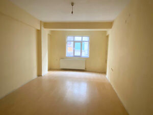 2+1 APARTMENT WITH BALCONY FOR GOOD PRICE