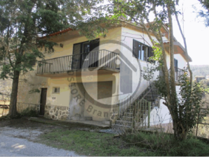 Bank Property, Detached House in Celavisa, Arganil