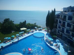 1st Line! 1 bedroom apartment in Blue Bay Palace, Pomorie