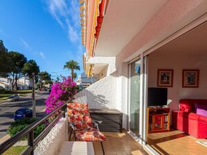 Property in Spain, Townhouse close to the golf in Villmartin