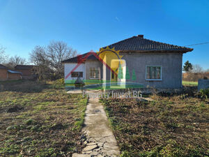 Large House 180m2, XXL Yard 6000m2, 4 bedrooms, 2 Bathrooms,