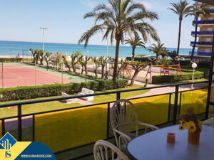 4-room apartment on the first line with sea view, in Alicant