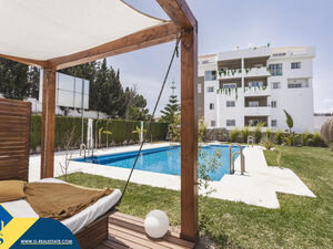 Penthouse with shared pool, in the province of Malaga, in th