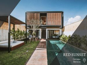 Berawa, Spacious 4BR, 4BA Villa Living - Red Sunset I