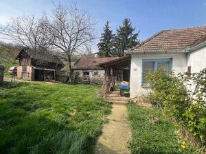 House in Tolna, Dombóvár-Szőlőhegy