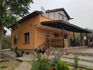 Two-story house in Konstantinovo 10km from Burgas, LAKE VIEW