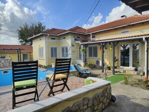 Bulgarian house with pool guest house in the village of Dobr