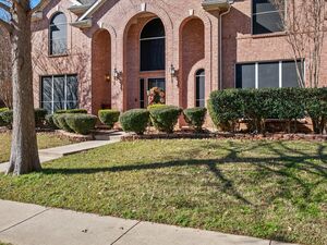 Beautiful 5 bedroom 3.5 bath Home in lovely Mansfield,TX 