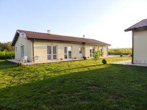 Newly Built House – Just 2 km from the Beach! Ezerets