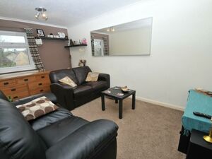 COMFORTABLE ONE BEDROOM FLAT IN BRISTOL