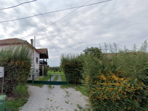 A spacious rural estate for various enterprises near Zagreb