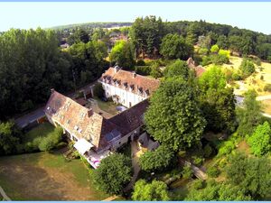 Propriété du XVII sur 3.5HA à 1H de Paris