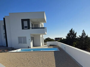 SEMI-DETACHED HOUSE IN NOVALJA WITH POOL AND SEA VIEW