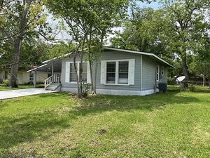 Single Family Home 3 beds 2baths Available Lake Jackson, TX