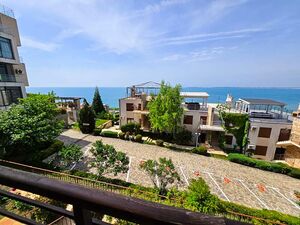 Unique 2-Bedroom Apartment with Sea View | Dolce Vita