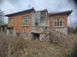 Two-storey house 15 minutes from the town of Elhovo Pay Mont