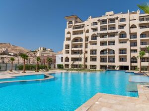  Apartment one bedroom 77m in Aldau Heights