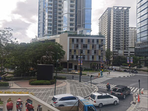 Uptown Arts 1Bedroom Rent (Brand New)