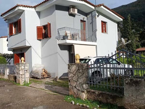 Villa For Sale in Central Greece 