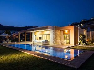 LUXURY LIVING IN BODRUM - TRIPLEX VILLA FOR SALE