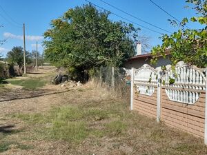 A Plot of land with an area of 800 sq.m., 40 min driving fro