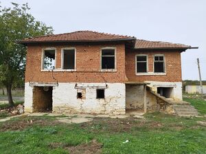 Massive two-story house in village of Melnitsa Pay Monthy