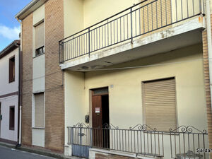House in Solarussa centre, Sardinia