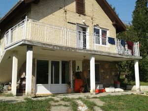 Cheap house in National park 