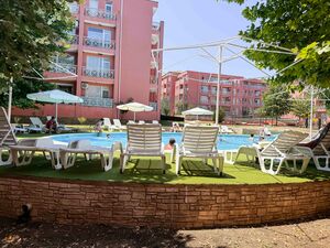 Apartment with 2 rooms and pool view | Sunny Day 6