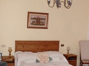 Turn-key Restored Tuscan country house with pool